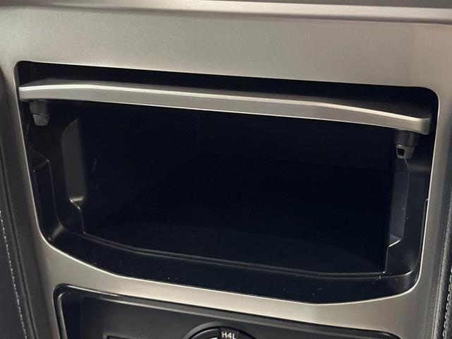 ランドクルーザープラド TX Lパッケージ マットブラックエディション サンルーフ 寒冷地仕様 7人乗り 全周囲カメラ ナビ機能付ディスプレイオーディオ 黒革シート シートベンチレーション ルーフレール レーダークルーズ オートハイビーム 純正18インチアルミ ETC(46枚目)