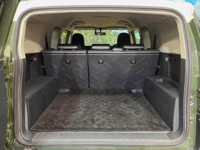 ＦＪクルーザー ベースグレード　寒冷地仕様　ルーフキャリア　純正ＳＤナビ　クルーズコントロール　クリアランスソナー　バックカメラ　Ｂｌｕｅｔｏｏｔｈ　ＨＩＤヘッドライト　純正オプション１７インチアルミホイール　ＥＴＣ（11枚目）