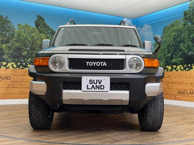 ＦＪクルーザー ベースグレード　寒冷地仕様　ルーフキャリア　純正ＳＤナビ　クルーズコントロール　クリアランスソナー　バックカメラ　Ｂｌｕｅｔｏｏｔｈ　ＨＩＤヘッドライト　純正オプション１７インチアルミホイール　ＥＴＣ（15枚目）