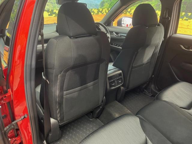 CX-8 XD 4WD 純正SDナビ クルーズコントロール リアオートエアコン クリアランスソナー ETC バックカメラ 純正19インチアルミホイール 純正革巻きステアリング(32枚目)