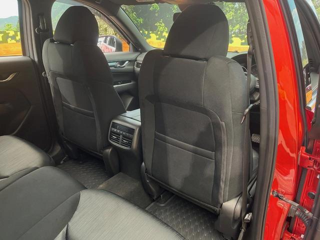 CX-8 XD 4WD 純正SDナビ クルーズコントロール リアオートエアコン クリアランスソナー ETC バックカメラ 純正19インチアルミホイール 純正革巻きステアリング(33枚目)