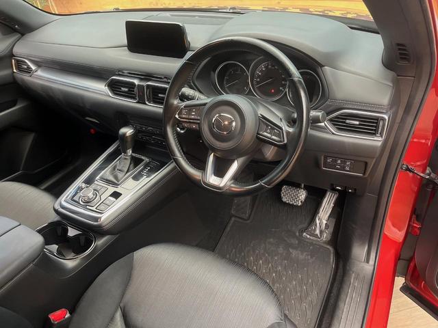 CX-8 XD 4WD 純正SDナビ クルーズコントロール リアオートエアコン クリアランスソナー ETC バックカメラ 純正19インチアルミホイール 純正革巻きステアリング(35枚目)