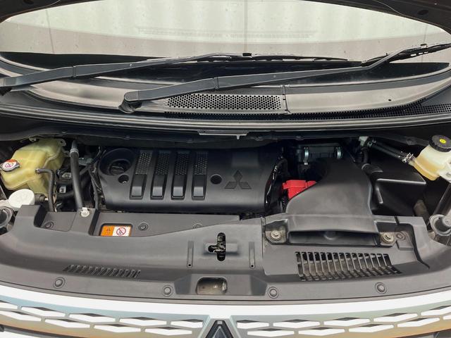 デリカD:5 P 7人乗り 全周囲カメラ 純正10型ナビ 電動サイドステップ AC100V電源 レーダークルーズ シートヒーター 電動リアゲート 両側電動スライドドア LEDヘッドライト ETC 純正8インチアルミ(19枚目)