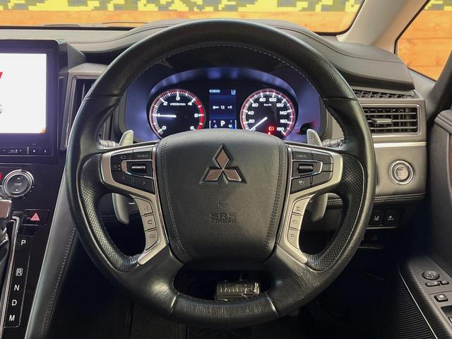 デリカD:5 P 7人乗り 全周囲カメラ 純正10型ナビ 電動サイドステップ AC100V電源 レーダークルーズ シートヒーター 電動リアゲート 両側電動スライドドア LEDヘッドライト ETC 純正8インチアルミ(26枚目)