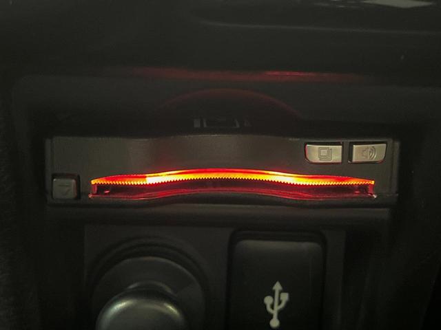 デリカD:5 P 7人乗り 全周囲カメラ 純正10型ナビ 電動サイドステップ AC100V電源 レーダークルーズ シートヒーター 電動リアゲート 両側電動スライドドア LEDヘッドライト ETC 純正8インチアルミ(47枚目)