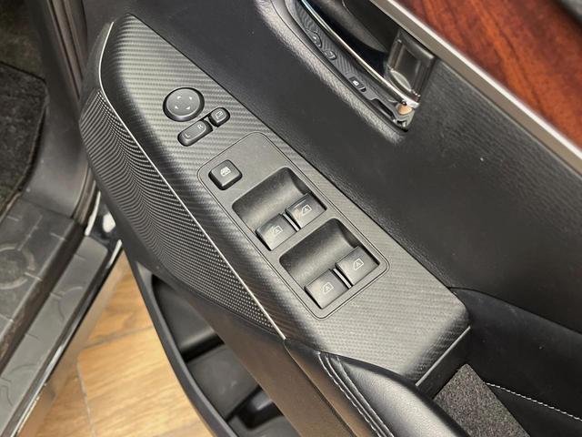 デリカD:5 P 7人乗り 全周囲カメラ 純正10型ナビ 電動サイドステップ AC100V電源 レーダークルーズ シートヒーター 電動リアゲート 両側電動スライドドア LEDヘッドライト ETC 純正8インチアルミ(64枚目)