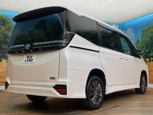 ヴォクシー ハイブリッドS-Z 4WD フリップダウンモニター 電動サイドステップ DVD/CDデッキ 10.5インチディスプレイオーディオ 全周囲カメラ パワーバックドア 両側電動スライドドア レーダークルーズコントロール(21枚目)