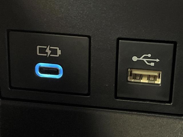 ヴォクシー ハイブリッドS-Z 4WD フリップダウンモニター 電動サイドステップ DVD/CDデッキ 10.5インチディスプレイオーディオ 全周囲カメラ パワーバックドア 両側電動スライドドア レーダークルーズコントロール(42枚目)