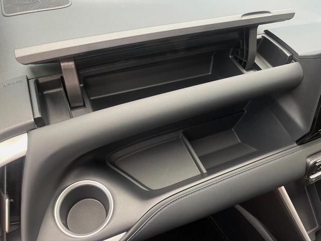 ヴォクシー ハイブリッドS-Z 4WD フリップダウンモニター 電動サイドステップ DVD/CDデッキ 10.5インチディスプレイオーディオ 全周囲カメラ パワーバックドア 両側電動スライドドア レーダークルーズコントロール(61枚目)