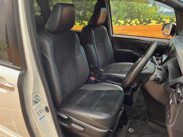 ヴォクシー ZS 煌III 4WD 純正SDナビ 寒冷地仕様 リヤオートエアコン 両側電動スライドドア クルーズコントロール クリアランスソナー バックカメラ ETC LEDヘッドライト 純正16インチアルミ(9枚目)
