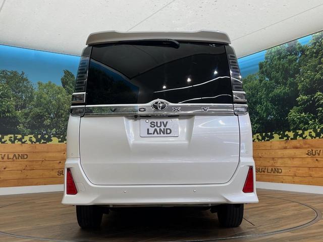 ヴォクシー ZS 煌III 4WD 純正SDナビ 寒冷地仕様 リヤオートエアコン 両側電動スライドドア クルーズコントロール クリアランスソナー バックカメラ ETC LEDヘッドライト 純正16インチアルミ(16枚目)