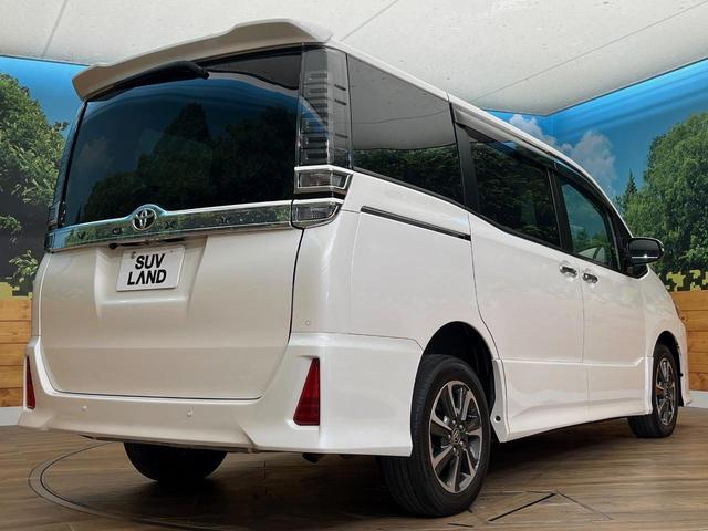 ヴォクシー ZS 煌III 4WD 純正SDナビ 寒冷地仕様 リヤオートエアコン 両側電動スライドドア クルーズコントロール クリアランスソナー バックカメラ ETC LEDヘッドライト 純正16インチアルミ(18枚目)