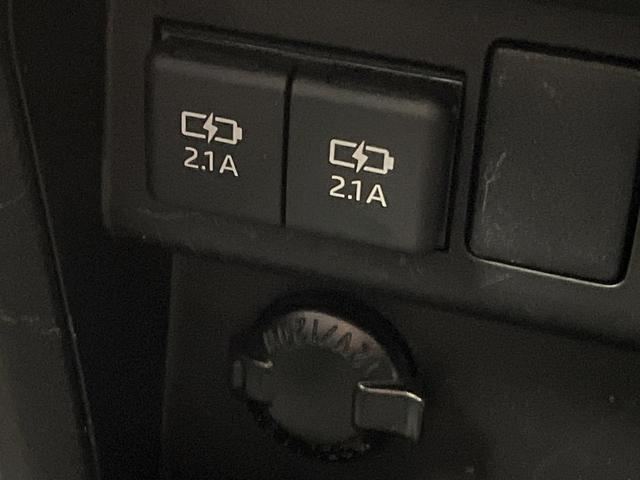 ヴォクシー ZS 煌III 4WD 純正SDナビ 寒冷地仕様 リヤオートエアコン 両側電動スライドドア クルーズコントロール クリアランスソナー バックカメラ ETC LEDヘッドライト 純正16インチアルミ(44枚目)