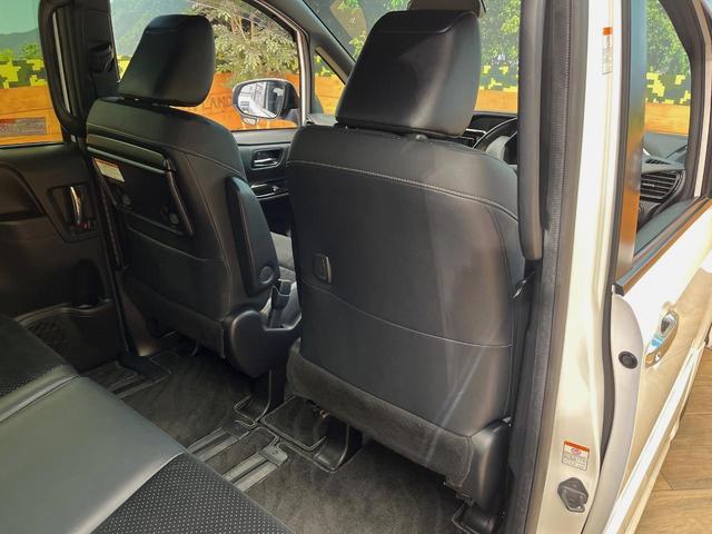 ヴォクシー ZS 煌III 4WD 純正SDナビ 寒冷地仕様 リヤオートエアコン 両側電動スライドドア クルーズコントロール クリアランスソナー バックカメラ ETC LEDヘッドライト 純正16インチアルミ(52枚目)