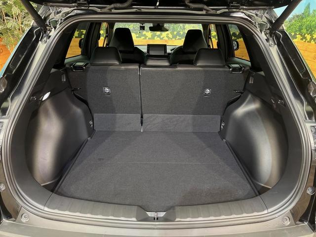 カローラクロス ハイブリッド Z 4WD 寒冷地仕様 全周囲カメラ ディスプレイオーディオ 禁煙車 ブラインドスポットモニター パワーシート シートヒーター 衝突軽減装置 レーダークルーズコントロール ETC パワーバックドア(12枚目)