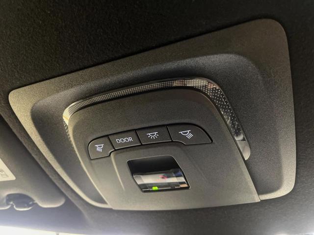 カローラクロス ハイブリッド Z 4WD 寒冷地仕様 全周囲カメラ ディスプレイオーディオ 禁煙車 ブラインドスポットモニター パワーシート シートヒーター 衝突軽減装置 レーダークルーズコントロール ETC パワーバックドア(39枚目)