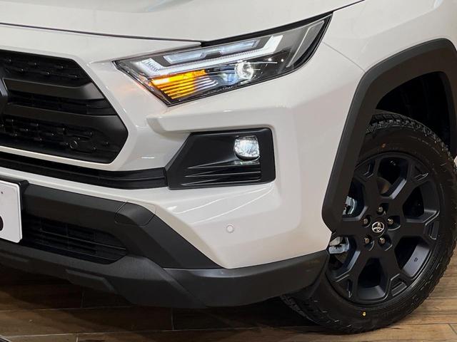 ＲＡＶ４ ハイブリッドアドベンチャー　オフロードパッケージＩＩ　登録済み未使用車　寒冷地仕様　１０．５インチディスプレイオーディオ　レーダークルーズ　ルーフレール　バックカメラ　ブラインドスポットモニター　シートベンチレーション　純正１８インチアルミ　ＥＴＣ（13枚目）