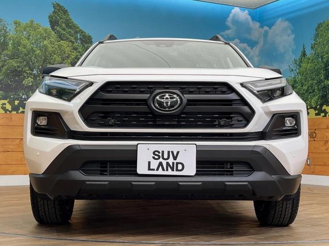 ＲＡＶ４ ハイブリッドアドベンチャー　オフロードパッケージＩＩ　登録済み未使用車　寒冷地仕様　１０．５インチディスプレイオーディオ　レーダークルーズ　ルーフレール　バックカメラ　ブラインドスポットモニター　シートベンチレーション　純正１８インチアルミ　ＥＴＣ（15枚目）