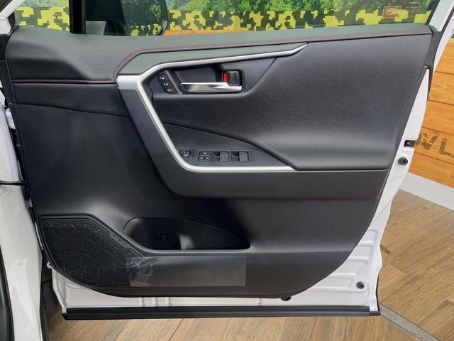 ＲＡＶ４ ハイブリッドアドベンチャー　オフロードパッケージＩＩ　登録済み未使用車　寒冷地仕様　１０．５インチディスプレイオーディオ　レーダークルーズ　ルーフレール　バックカメラ　ブラインドスポットモニター　シートベンチレーション　純正１８インチアルミ　ＥＴＣ（27枚目）