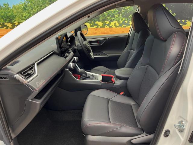 ＲＡＶ４ ハイブリッドアドベンチャー　オフロードパッケージＩＩ　登録済み未使用車　寒冷地仕様　１０．５インチディスプレイオーディオ　レーダークルーズ　ルーフレール　バックカメラ　ブラインドスポットモニター　シートベンチレーション　純正１８インチアルミ　ＥＴＣ（30枚目）
