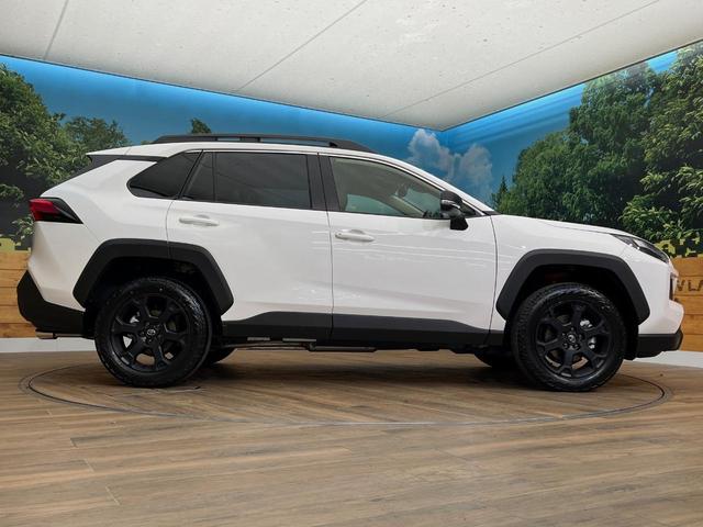 ＲＡＶ４ ハイブリッドアドベンチャー　オフロードパッケージＩＩ　登録済み未使用車　寒冷地仕様　１０．５インチディスプレイオーディオ　レーダークルーズ　ルーフレール　バックカメラ　ブラインドスポットモニター　シートベンチレーション　純正１８インチアルミ　ＥＴＣ（65枚目）