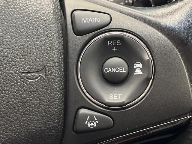 ヴェゼル ハイブリッドＺ・ホンダセンシング　４ＷＤ　純正８インチナビ　寒冷地仕様　レーダークルーズコントロール　シートヒーター　ＬＥＤヘッドライト　フォグライト　バックカメラ　ＥＴＣ　パドルシフト　オートライト（5枚目）