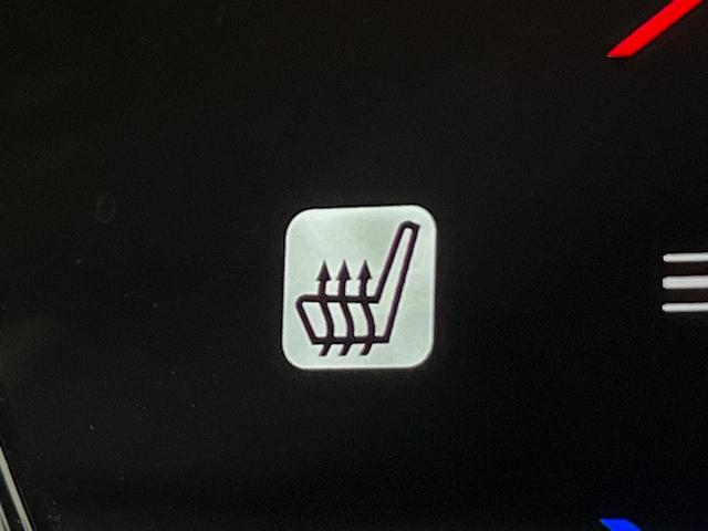 ヴェゼル ハイブリッドＺ・ホンダセンシング　４ＷＤ　純正８インチナビ　寒冷地仕様　レーダークルーズコントロール　シートヒーター　ＬＥＤヘッドライト　フォグライト　バックカメラ　ＥＴＣ　パドルシフト　オートライト（7枚目）