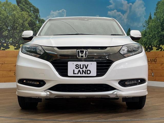 ヴェゼル ハイブリッドＺ・ホンダセンシング　４ＷＤ　純正８インチナビ　寒冷地仕様　レーダークルーズコントロール　シートヒーター　ＬＥＤヘッドライト　フォグライト　バックカメラ　ＥＴＣ　パドルシフト　オートライト（14枚目）