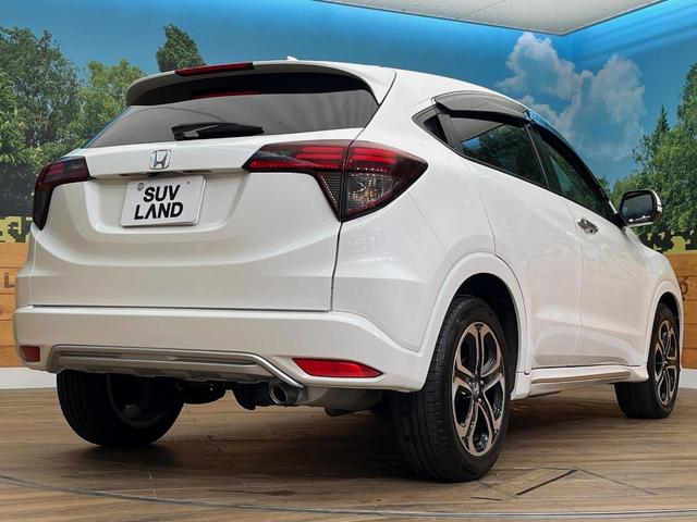 ヴェゼル ハイブリッドＺ・ホンダセンシング　４ＷＤ　純正８インチナビ　寒冷地仕様　レーダークルーズコントロール　シートヒーター　ＬＥＤヘッドライト　フォグライト　バックカメラ　ＥＴＣ　パドルシフト　オートライト（17枚目）