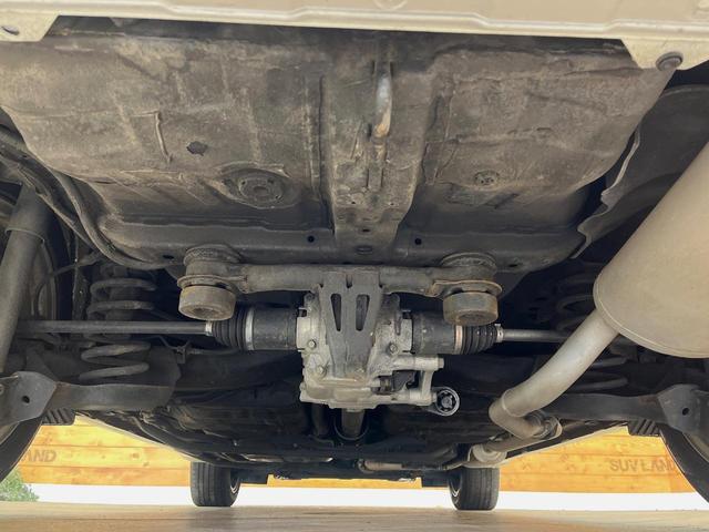 ヴェゼル ハイブリッドＺ・ホンダセンシング　４ＷＤ　純正８インチナビ　寒冷地仕様　レーダークルーズコントロール　シートヒーター　ＬＥＤヘッドライト　フォグライト　バックカメラ　ＥＴＣ　パドルシフト　オートライト（19枚目）