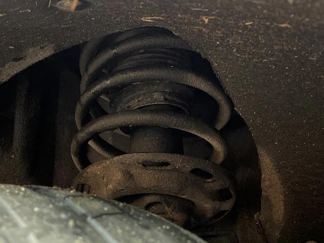 ヴェゼル ハイブリッドＺ・ホンダセンシング　４ＷＤ　純正８インチナビ　寒冷地仕様　レーダークルーズコントロール　シートヒーター　ＬＥＤヘッドライト　フォグライト　バックカメラ　ＥＴＣ　パドルシフト　オートライト（62枚目）