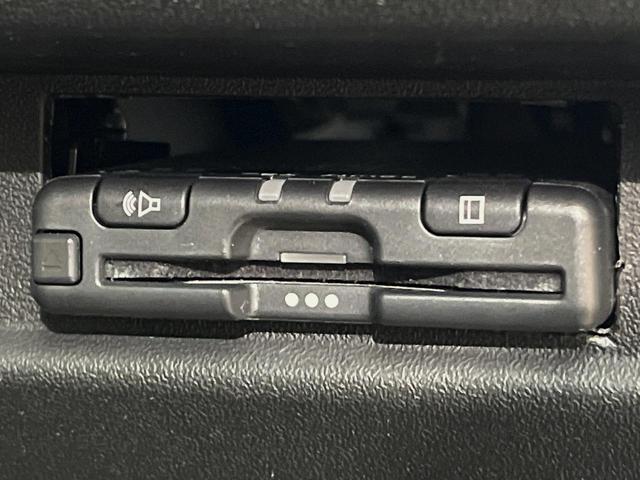 ジムニーシエラ JC 4WD 5速MT車 SDナビ 衝突被害軽減システム 禁煙車 デジタルインナーミラー シートヒーター スマートキー LEDヘッド ETC クルコン 純正15インチアルミホイール ミラーヒーター(6枚目)