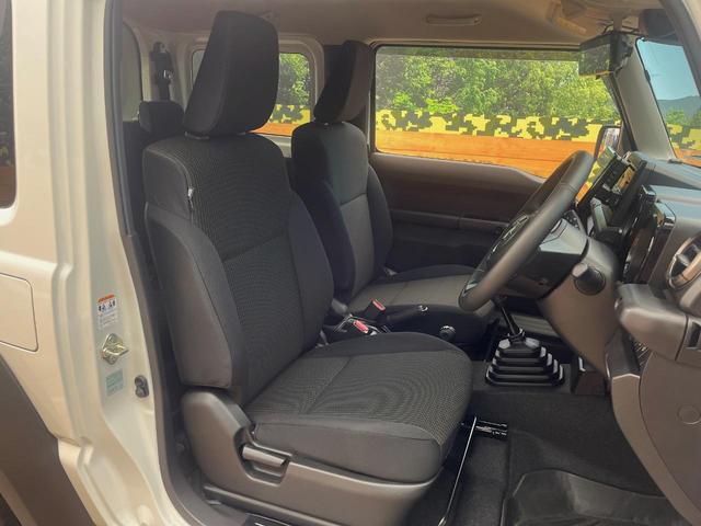 ジムニーシエラ JC 4WD 5速MT車 SDナビ 衝突被害軽減システム 禁煙車 デジタルインナーミラー シートヒーター スマートキー LEDヘッド ETC クルコン 純正15インチアルミホイール ミラーヒーター(9枚目)