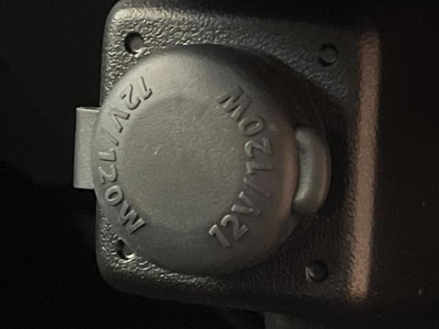 ジムニーシエラ JC 4WD 5速MT車 SDナビ 衝突被害軽減システム 禁煙車 デジタルインナーミラー シートヒーター スマートキー LEDヘッド ETC クルコン 純正15インチアルミホイール ミラーヒーター(52枚目)