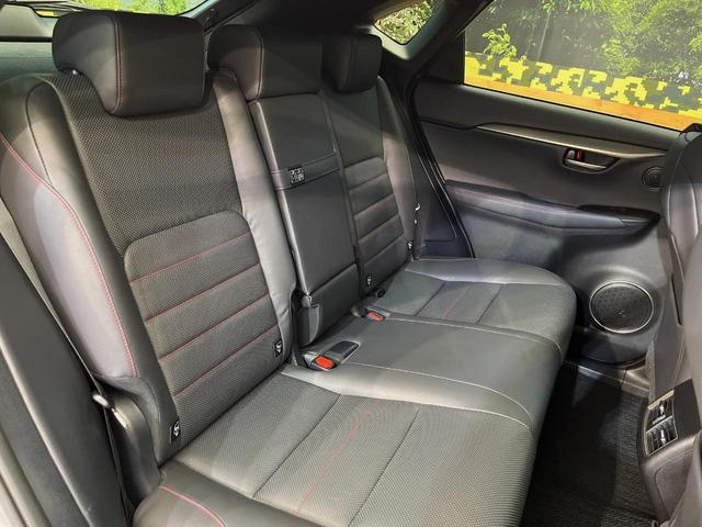 NX NX300h Fスポーツ 4WD パノラマルーフ 純正ナビ バックカメラ 衝突被害軽減システム シートベンチレーション ステアリングヒーター レーダークルーズ 禁煙車 電動リアゲート コーナーセンサー ETC パワーシート(10枚目)