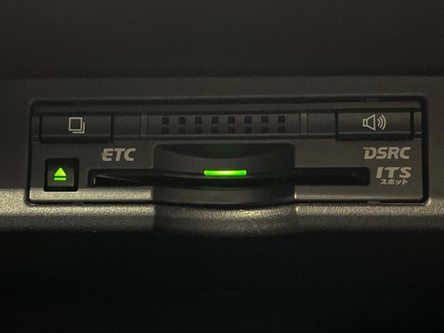 NX NX300h Fスポーツ 4WD パノラマルーフ 純正ナビ バックカメラ 衝突被害軽減システム シートベンチレーション ステアリングヒーター レーダークルーズ 禁煙車 電動リアゲート コーナーセンサー ETC パワーシート(29枚目)