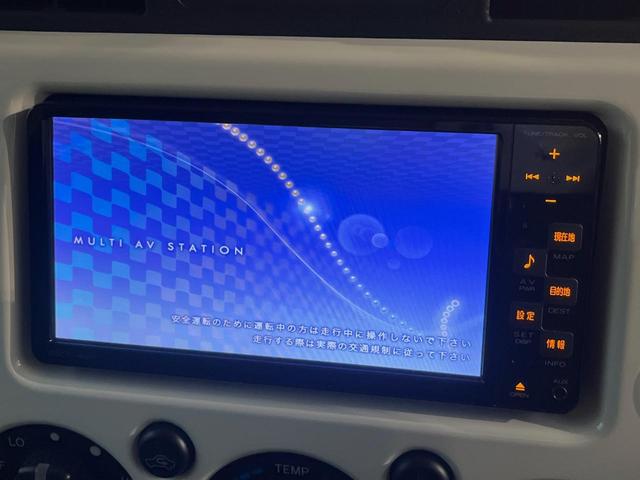 FJクルーザー ベースグレード 4WD バックカメラ 禁煙車 コーナーセンサー ETC 純正17インチアルミ CD DVD再生 地デジ(3枚目)