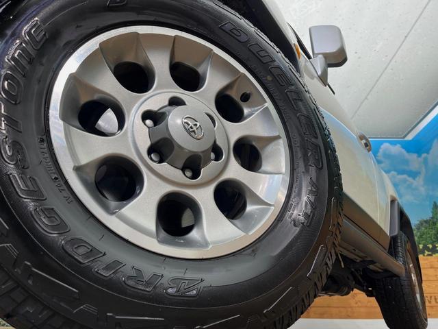 FJクルーザー ベースグレード 4WD バックカメラ 禁煙車 コーナーセンサー ETC 純正17インチアルミ CD DVD再生 地デジ(13枚目)