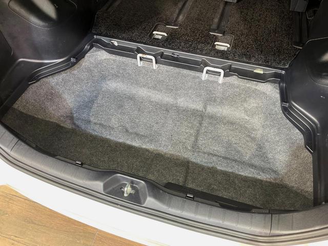 ヴォクシー ＺＳ　煌　４ＷＤ　後席モニター　寒冷地仕様　１０型ＳＤナビ　クルーズコントロール　衝突被害軽減システム　禁煙車　ＥＴＣ　ＬＥＤヘッド　純正１６インチアルミ　オートハイビーム（57枚目）