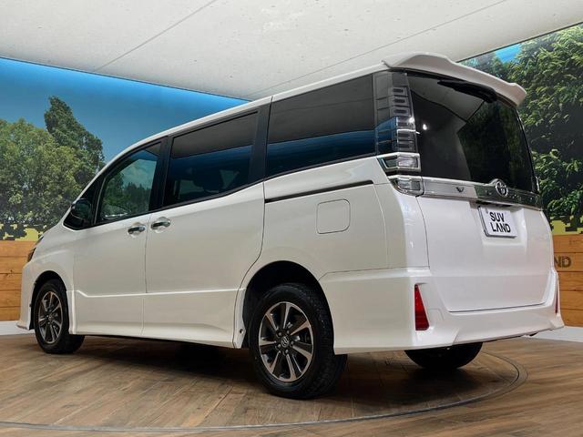 ヴォクシー ＺＳ　煌　４ＷＤ　後席モニター　寒冷地仕様　１０型ＳＤナビ　クルーズコントロール　衝突被害軽減システム　禁煙車　ＥＴＣ　ＬＥＤヘッド　純正１６インチアルミ　オートハイビーム（66枚目）