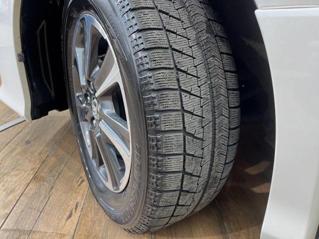 ヴォクシー ＺＳ　煌　４ＷＤ　後席モニター　寒冷地仕様　１０型ＳＤナビ　クルーズコントロール　衝突被害軽減システム　禁煙車　ＥＴＣ　ＬＥＤヘッド　純正１６インチアルミ　オートハイビーム（71枚目）