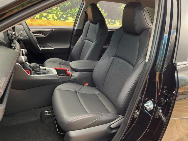 RAV4 ハイブリッドアドベンチャー オフロードパッケージII 4WD 10.5インチディスプレイオーディオナビ 寒冷地仕様 禁煙車 シートベンチレーション ブラインドスポットモニター バックカメラ レーダークルーズコントロール パワーシート ETC2.0(56枚目)