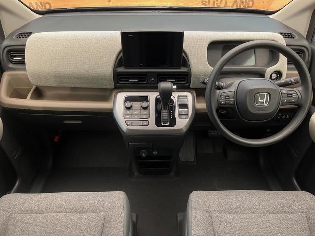 フリード エアー　４ＷＤ　登録済み未使用車　純正ディスプレイオーディオ　両側電動スライドドア　ホンダセンシング　レーダークルーズコントロール　前席シートヒーター　寒冷地仕様　ＬＥＤヘッドライト（2枚目）