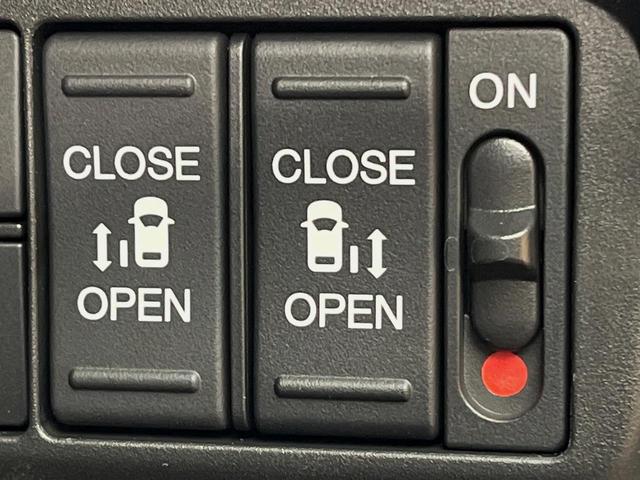 フリード エアー　４ＷＤ　登録済み未使用車　純正ディスプレイオーディオ　両側電動スライドドア　ホンダセンシング　レーダークルーズコントロール　前席シートヒーター　寒冷地仕様　ＬＥＤヘッドライト（5枚目）