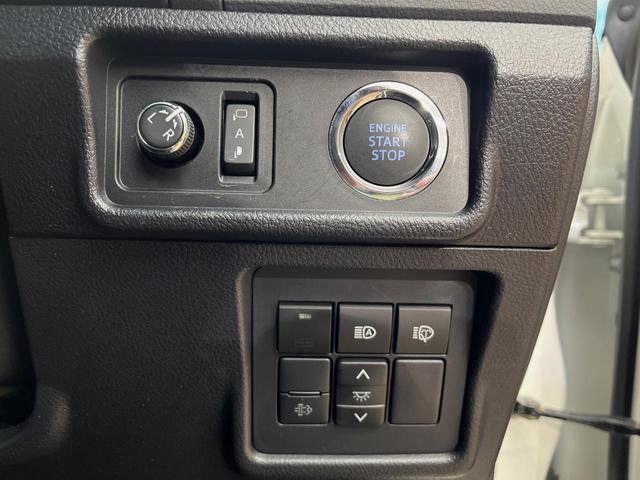 ランドクルーザープラド ＴＸ　Ｌパッケージ　マットブラックエディション　禁煙車　ディーゼル　７人乗り　寒冷地仕様　サンルーフ　全周囲カメラ　９型ディスプレイオーディオ　ルーフレール　黒革シート　ＥＴＣ　シートベンチレーション　レーダークルーズコントロール　セーフティセンス（29枚目）