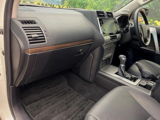 ランドクルーザープラド ＴＸ　Ｌパッケージ　マットブラックエディション　禁煙車　ディーゼル　７人乗り　寒冷地仕様　サンルーフ　全周囲カメラ　９型ディスプレイオーディオ　ルーフレール　黒革シート　ＥＴＣ　シートベンチレーション　レーダークルーズコントロール　セーフティセンス（39枚目）