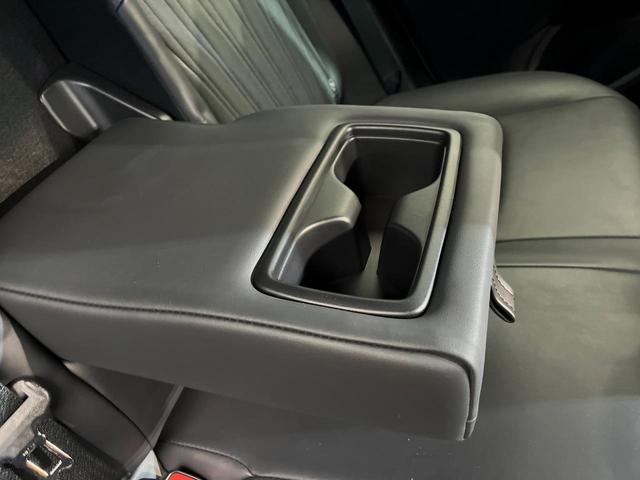 ハリアー G 4WD モデリスタエアロ 寒冷地仕様 ディスプレイオーディオ バックカメラ セーフティセンス レーダークルーズ オートハイビーム 電動リアゲート LEDヘッドライト 純正18インチアルミ ETC(42枚目)