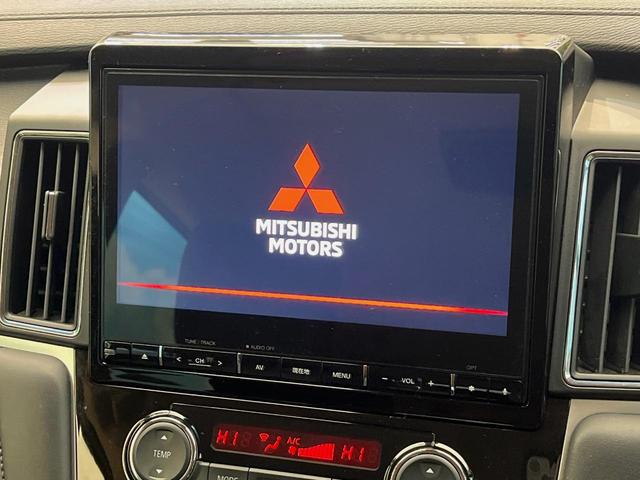デリカＤ：５ Ｐ　７人乗　後席モニター　１０型純正ナビ　全周囲カメラ　パワーバックドア　パワーシート　シートヒーター　両側電動ドア　禁煙車　ＬＥＤヘッドライト　衝突軽減装置　ＥＴＣ　左右独立オートエアコン　オートライト（3枚目）