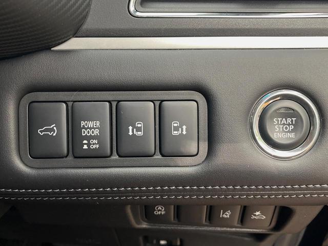 デリカＤ：５ Ｐ　７人乗　後席モニター　１０型純正ナビ　全周囲カメラ　パワーバックドア　パワーシート　シートヒーター　両側電動ドア　禁煙車　ＬＥＤヘッドライト　衝突軽減装置　ＥＴＣ　左右独立オートエアコン　オートライト（7枚目）