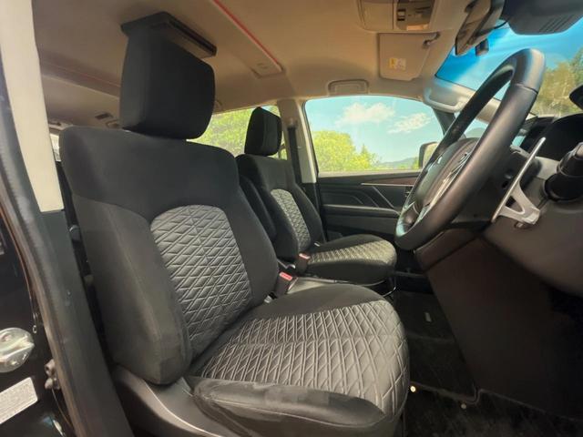 デリカＤ：５ Ｐ　７人乗　後席モニター　１０型純正ナビ　全周囲カメラ　パワーバックドア　パワーシート　シートヒーター　両側電動ドア　禁煙車　ＬＥＤヘッドライト　衝突軽減装置　ＥＴＣ　左右独立オートエアコン　オートライト（11枚目）